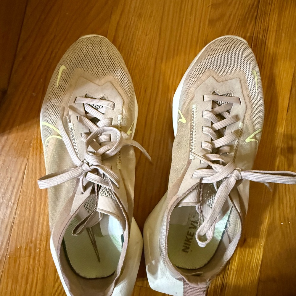 Nike Women's Beige Athletic Shoes